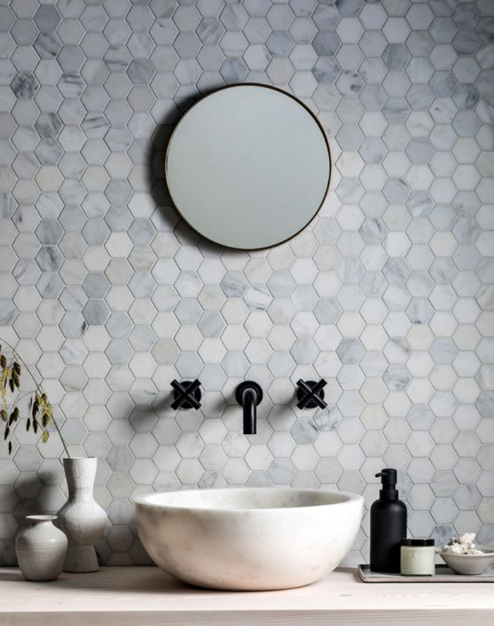 Mosaic lục giác ốp toilet